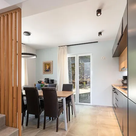 Вилла Wellness Villas,