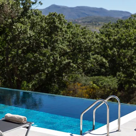 Wellness Villas, *